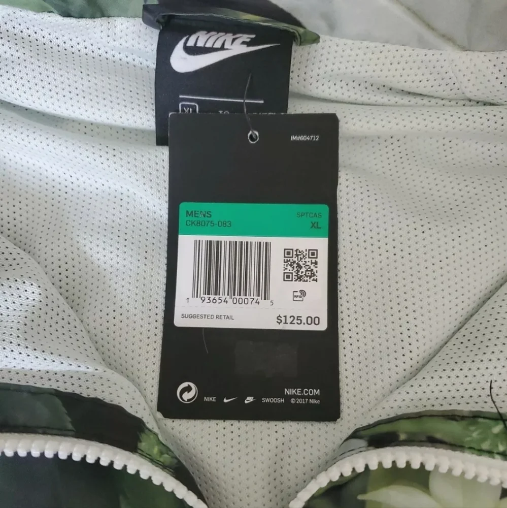 Nike Sportswear jacket XL - Picture 3 of 5